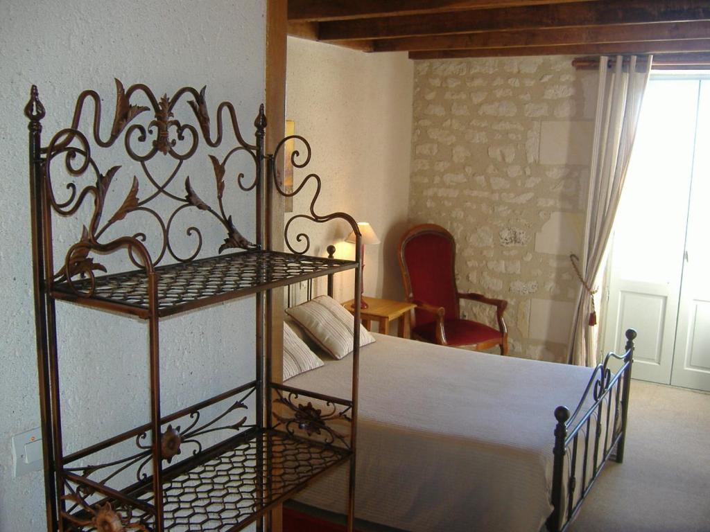 Logis Auberge De Crissay Quarto foto
